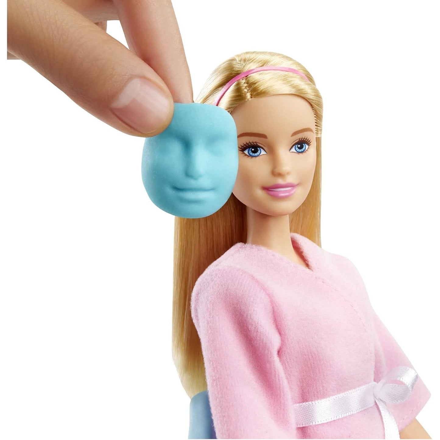 Barbie GJR84 Gesichtsmaske Spa Day, Barbie-Puppe mit blonden Haaren, Welpe, 3 Barbie-Knetsets