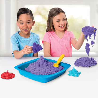 Kinetic Sand Sandbox Set mit 454g magischem kinetischem Sand aus Schweden in Lila