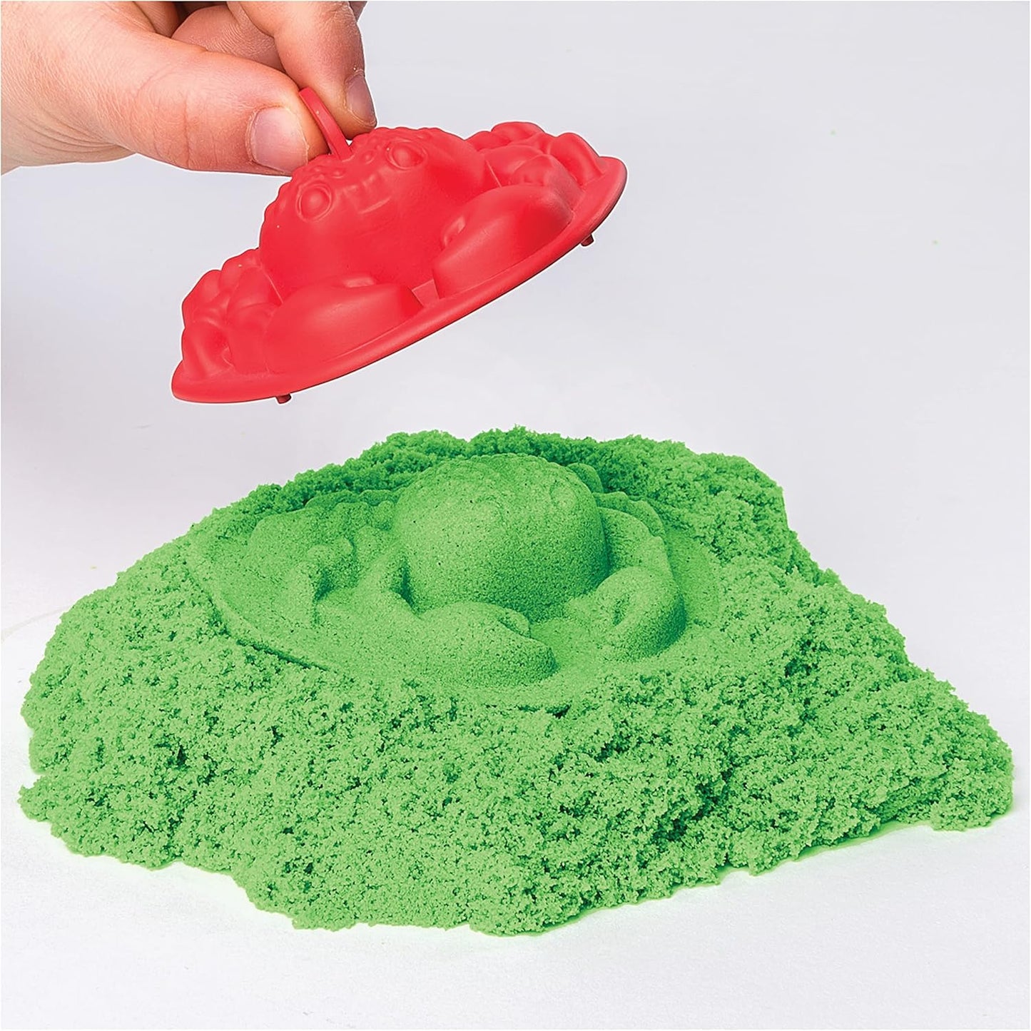 Kinetic Sandbox Set - mit 454g magischem Kinetic Sand aus Schweden in Grün, 3 Förmchen und Schaufel