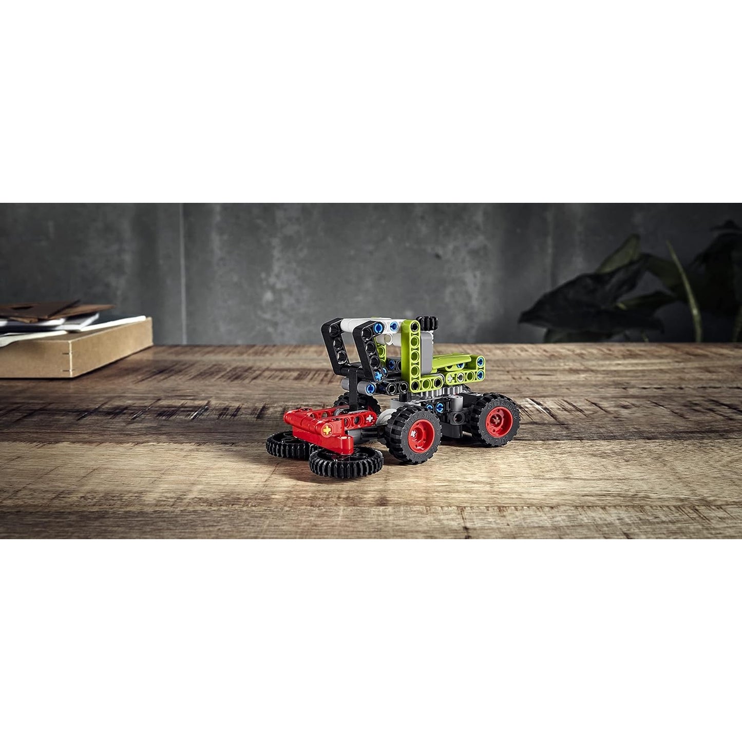 LEGO 42102 Technic Mini CLAAS XERION 2in1 Traktor und Mähdrescher Spielzeug