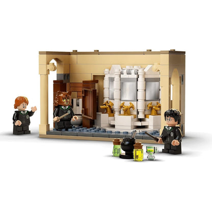 LEGO 76386 Harry Potter Hogwarts: Misslungener Vielsaft-Trank Set zum 20. Jubiläum mit Harry als goldene Minifigur