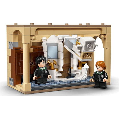 LEGO 76386 Harry Potter Hogwarts: Misslungener Vielsaft-Trank Set zum 20. Jubiläum mit Harry als goldene Minifigur